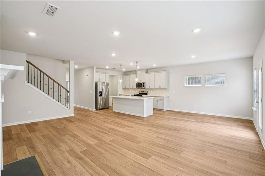 Spacious, unfurnished interior of a new home in Hemingway - Reserve Series, Cumming (Image 51).