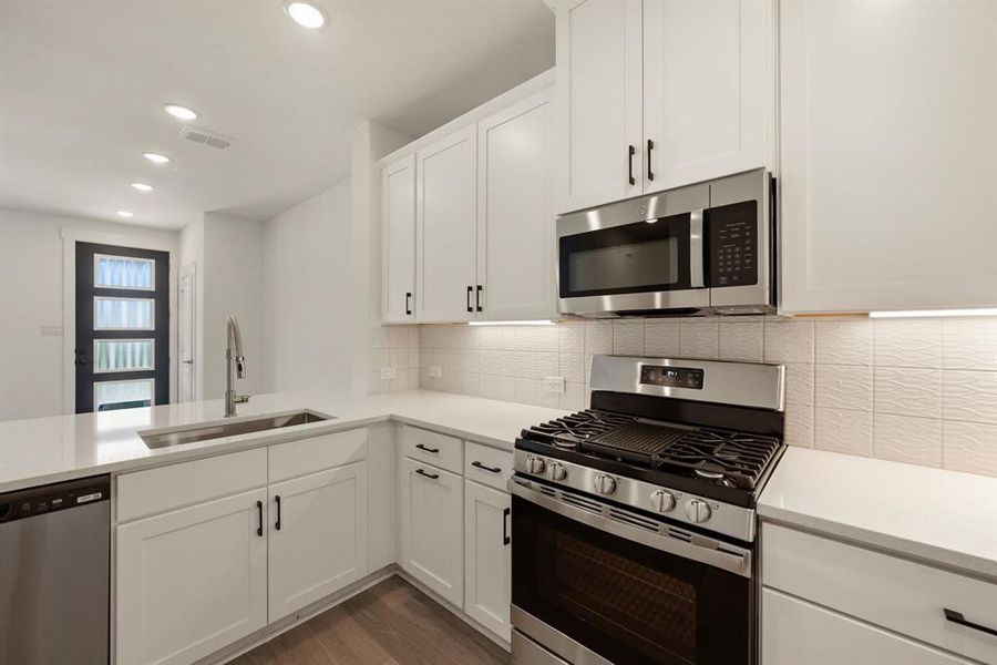 Beautiful finishes and thoughtful design make this kitchen stand out form the crowd! Beautiful finishes and thoughtful design make this kitchen stand out form the crowd!
