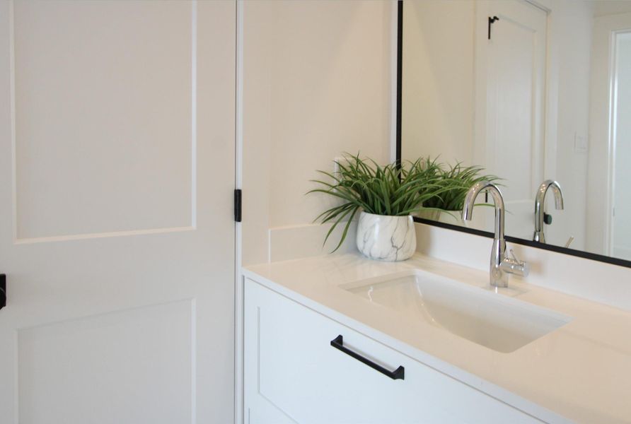 Close-up of interior finishes inside a home in Yale Terrace, Houston (Image 19). Close-up of interior finishes inside a home in Yale Terrace, Houston (Image 19).