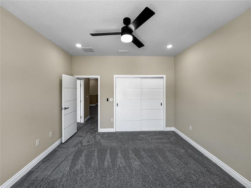 Spacious, unfurnished interior of a new home in , Davenport (Image 25).