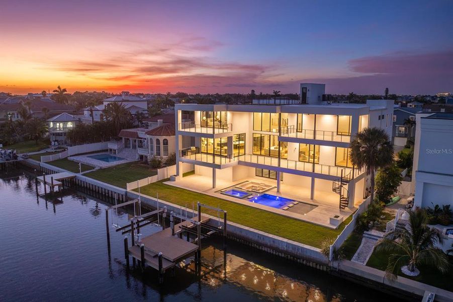 Condo located in Tierra Verde, FL showcasing its design and architecture (Image 31).