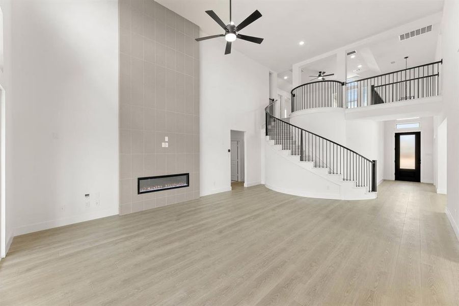 Spacious, unfurnished interior of a new home in Shady Valley Estates, Midlothian (Image 37). Spacious, unfurnished interior of a new home in Shady Valley Estates, Midlothian (Image 37).