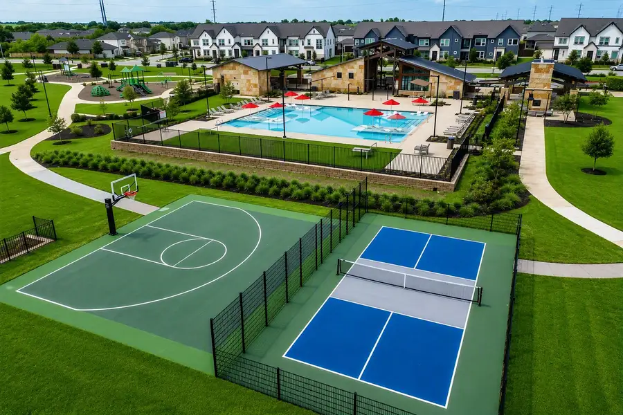 Community amenities in Emory Crossing, Hutto (Image 5).