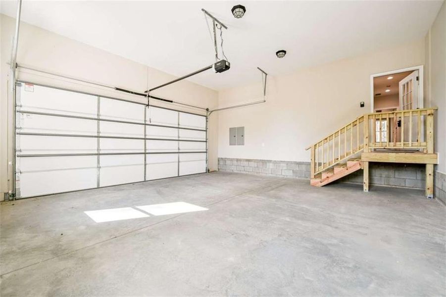 Spacious, unfurnished interior of a new home in , Mansfield (Image 54).