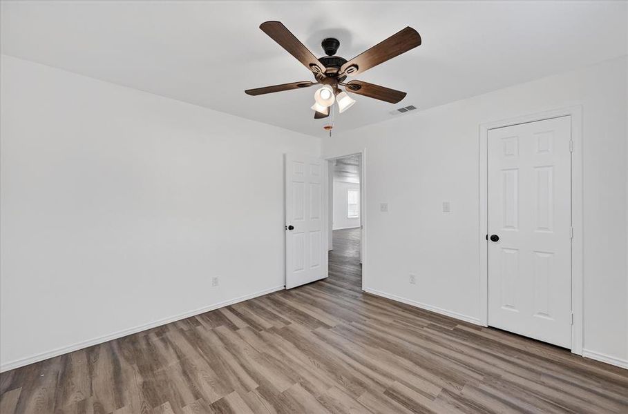 Spacious, unfurnished interior of a new home in , Kennedale (Image 22).