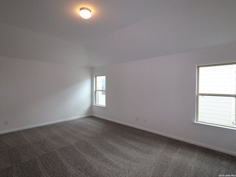 Spacious, unfurnished interior of a new home in Park Place, New Braunfels (Image 16).