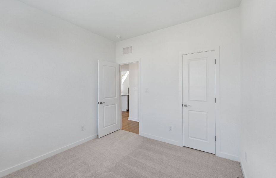 Spacious, unfurnished interior of a new home in Santa Rita Ranch, Liberty Hill (Image 15). Spacious, unfurnished interior of a new home in Santa Rita Ranch, Liberty Hill (Image 15).