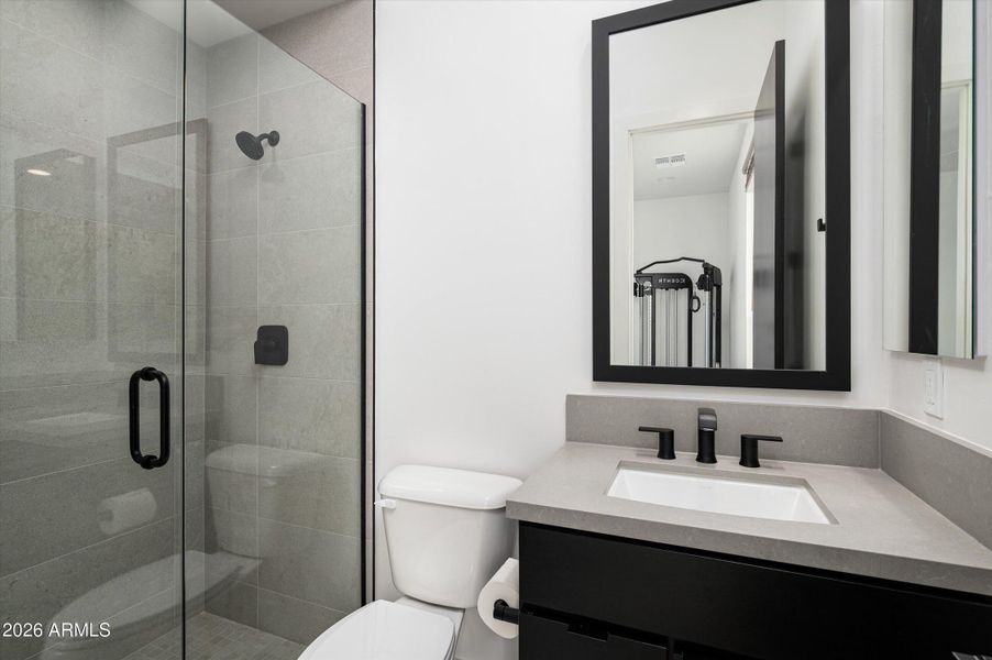 36-5724EMouraDr-36 36-5724EMouraDr-36