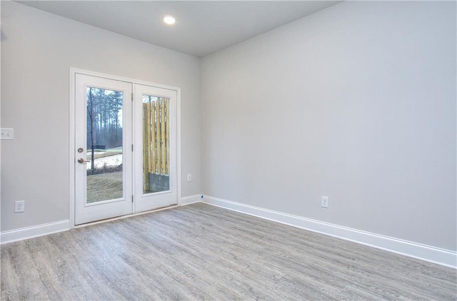 Spacious, unfurnished interior of a new home in , Homer (Image 17).