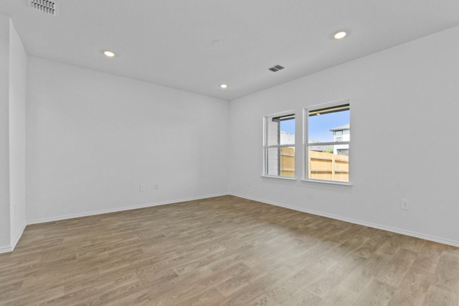 Spacious, unfurnished interior of a new home in Palomino, Manor (Image 17). Spacious, unfurnished interior of a new home in Palomino, Manor (Image 17).