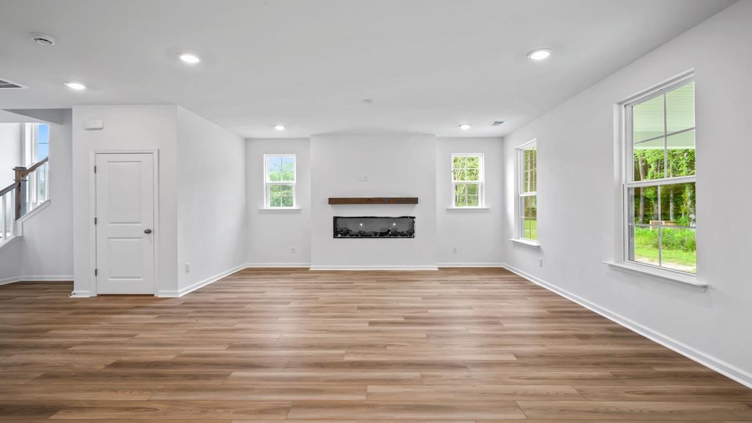 Spacious, unfurnished interior of a new home in Creekside at Andrews, Summerville (Image 19).