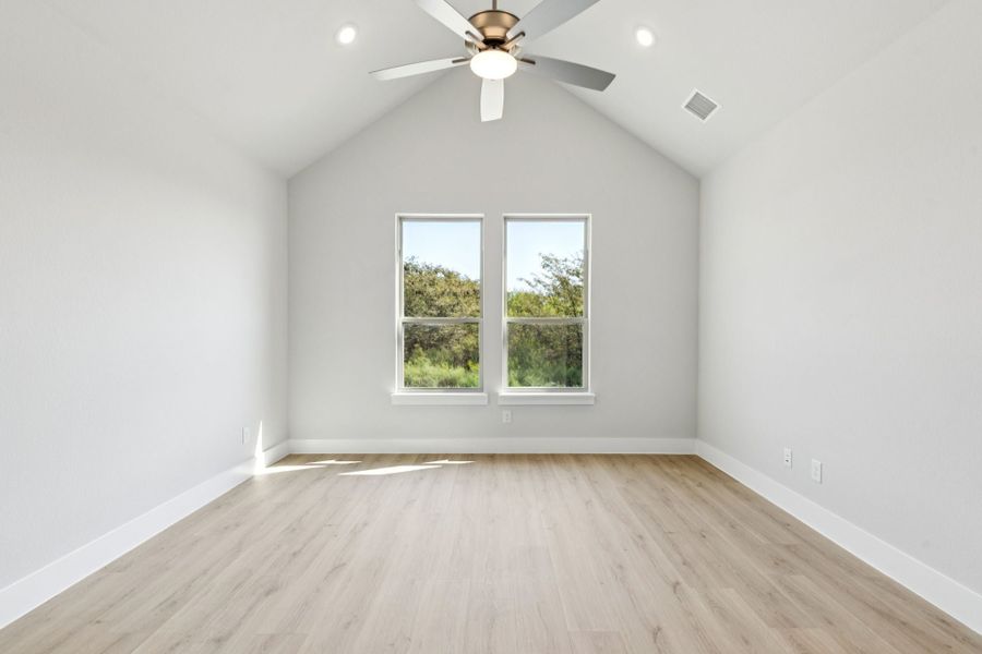 Spacious, unfurnished interior of a new home in Ellis Ranch Estates, Waxahachie (Image 20). Spacious, unfurnished interior of a new home in Ellis Ranch Estates, Waxahachie (Image 20).