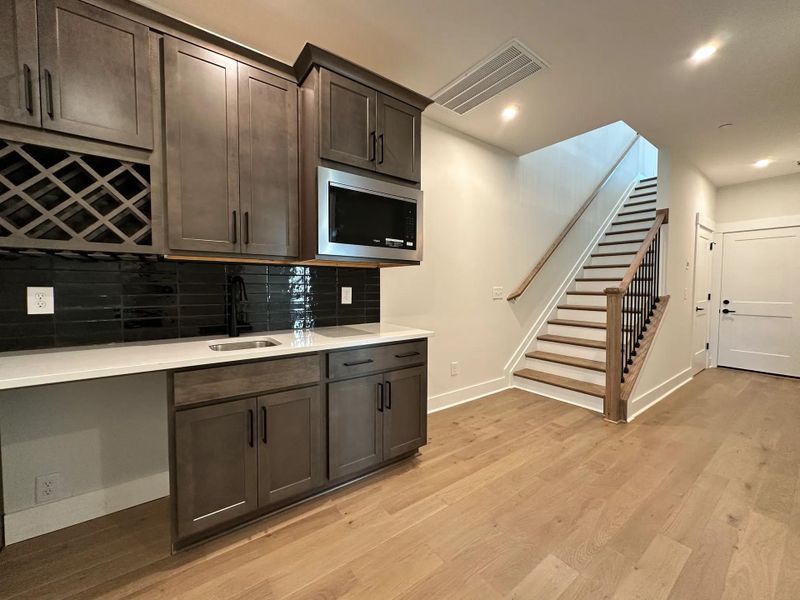 The Ballar B Wet Bar