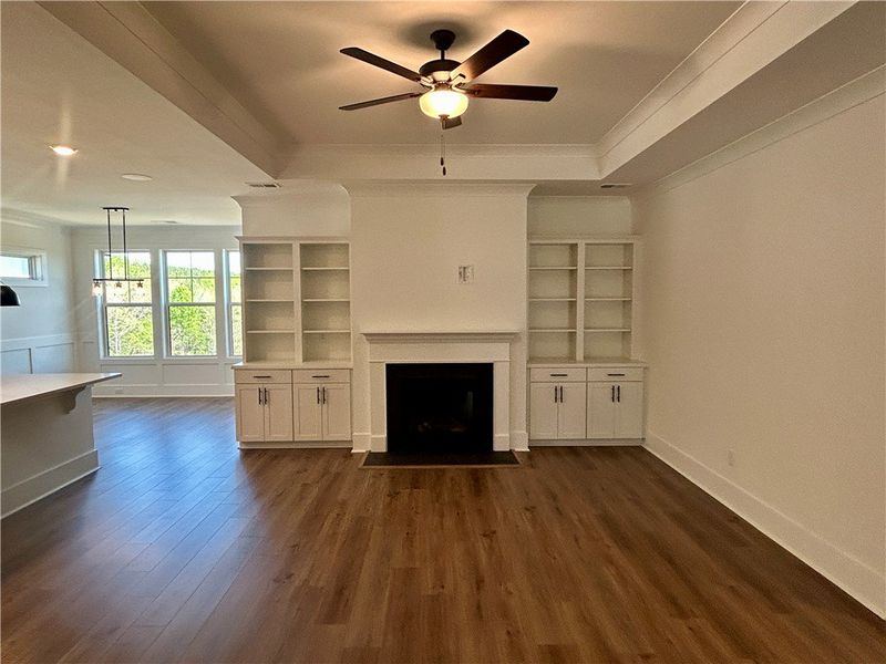 Spacious, unfurnished interior of a new home in Edwards Ridge, Central (Image 15).