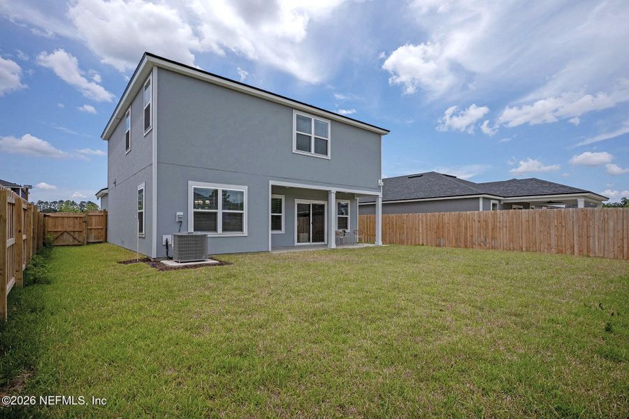 Exterior details and patio area of a home in , Jacksonville (Image 3).