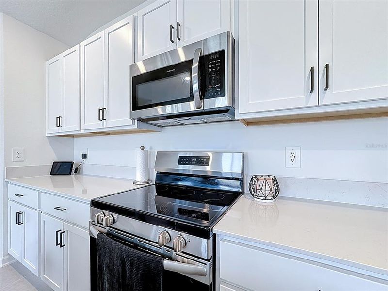 Furnished interior view inside a new home in Providence, Davenport (Image 8).