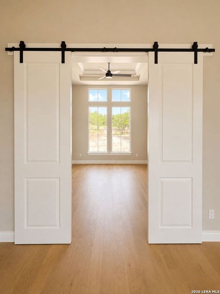 Spacious, unfurnished interior of a new home in , Canyon Lake (Image 15).