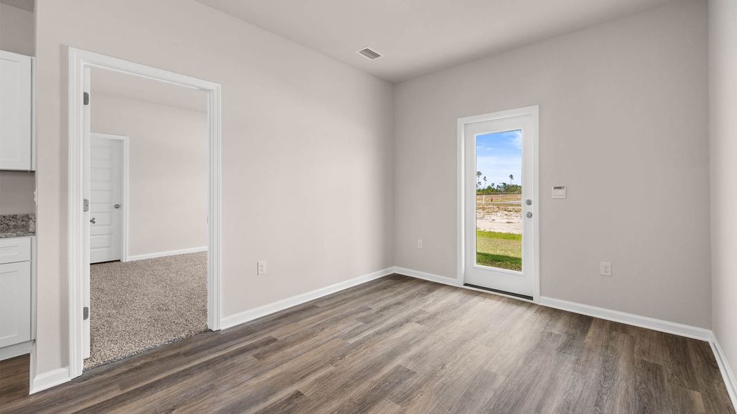 Spacious, unfurnished interior of a new home in Liberty, Panama City (Image 16).
