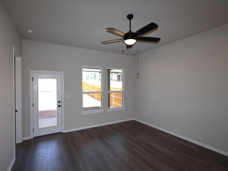 Spacious, unfurnished interior of a new home in Heritage, Dripping Springs (Image 32).