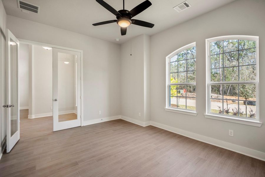 Image 10 of a home in The Woodlands Hills. Image 10 of a home in The Woodlands Hills.