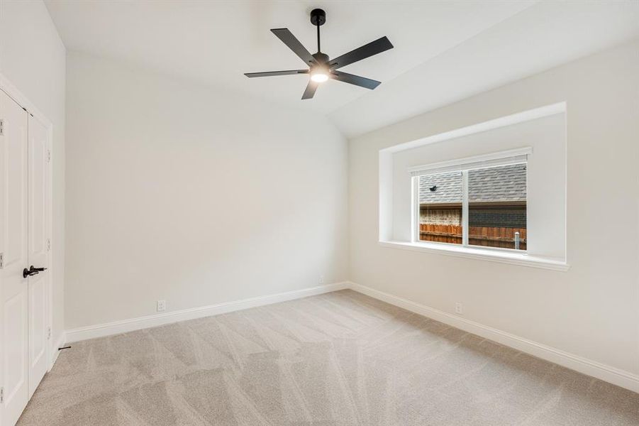 Spacious, unfurnished interior of a new home in Villages of Walnut Grove, Midlothian (Image 12).