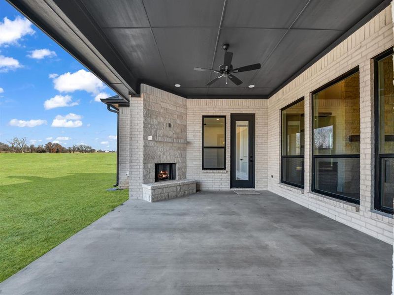 Exterior details and patio area of a home in , Weatherford (Image 3). Exterior details and patio area of a home in , Weatherford (Image 3).