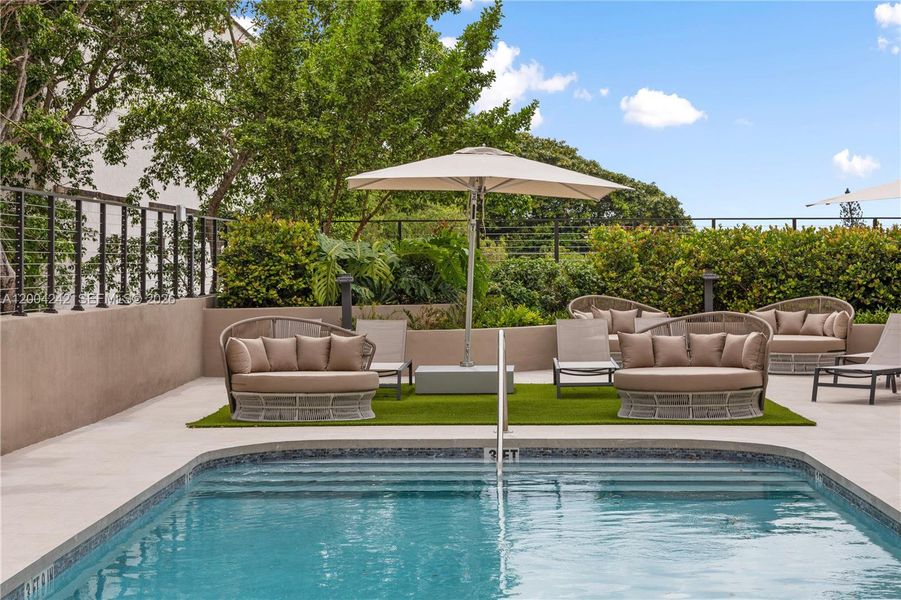 Community amenities in Arbor, Miami (Image 47).