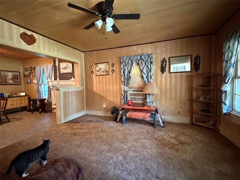 Furnished interior view inside a new home in , Arthur City (Image 8).