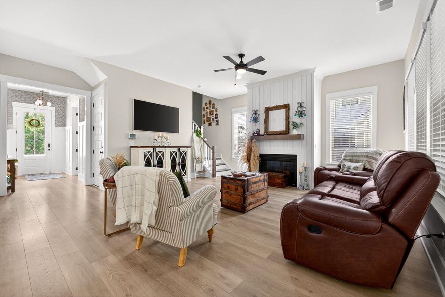 Furnished interior view inside a new home in , Ravenel (Image 23).