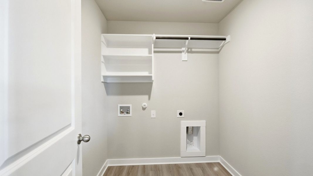 Furnished interior view inside a new home in Hunters Glen, Jarrell (Image 11).