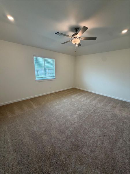Spacious, unfurnished interior of a new home in Creekhaven, Iowa Colony (Image 13). Spacious, unfurnished interior of a new home in Creekhaven, Iowa Colony (Image 13).