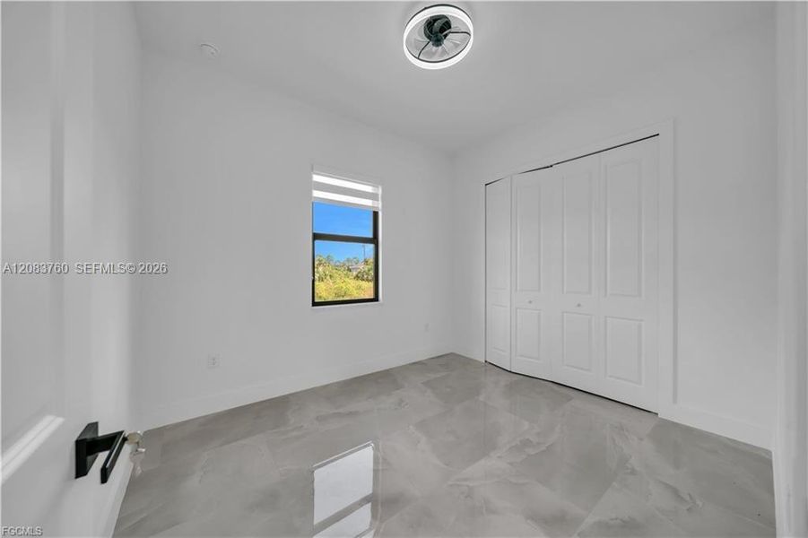 Spacious, unfurnished interior of a new home in , Lehigh Acres (Image 25).