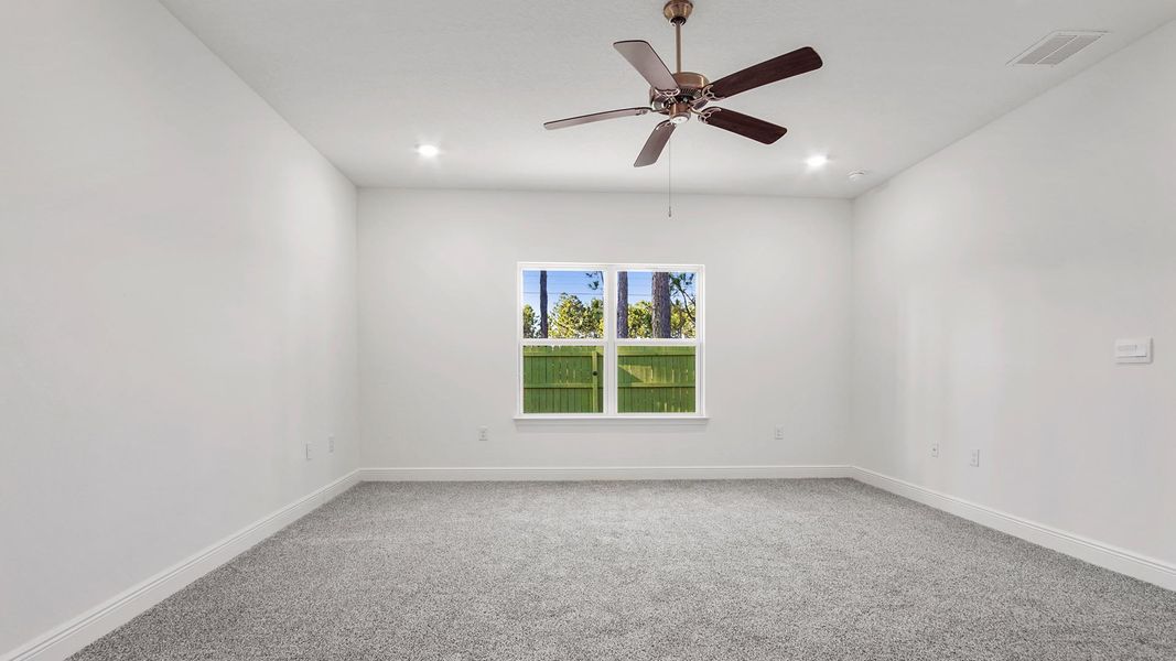 Spacious, unfurnished interior of a new home in Owl's Head Farms, Freeport (Image 15). Spacious, unfurnished interior of a new home in Owl's Head Farms, Freeport (Image 15).