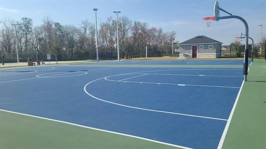 Community amenities in Storey Creek, Kissimmee (Image 35).