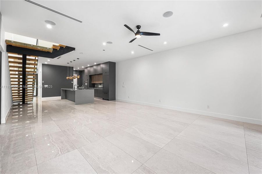 Spacious, unfurnished interior of a new home in , Fort Lauderdale (Image 15). Spacious, unfurnished interior of a new home in , Fort Lauderdale (Image 15).