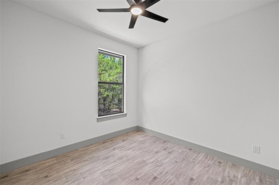 Spacious, unfurnished interior of a new home in , Granbury (Image 32).