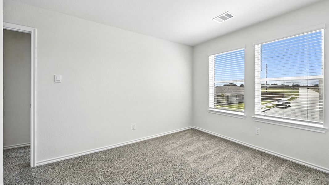 Spacious, unfurnished interior of a new home in Wildcat Ranch, Crandall (Image 22).