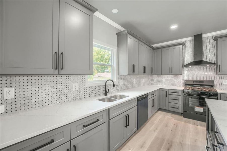 Furnished interior view inside a new home in , Atlanta (Image 11).