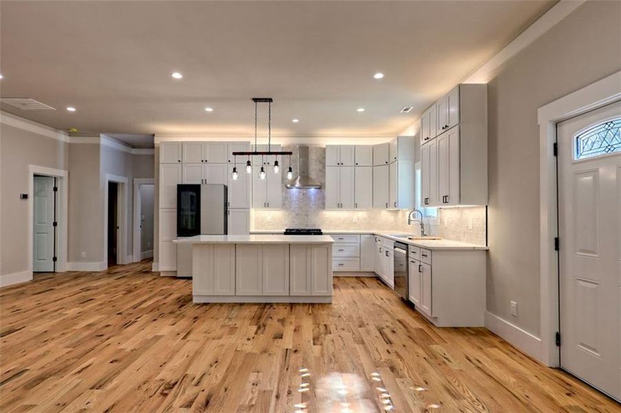 Image 96 of a home in .