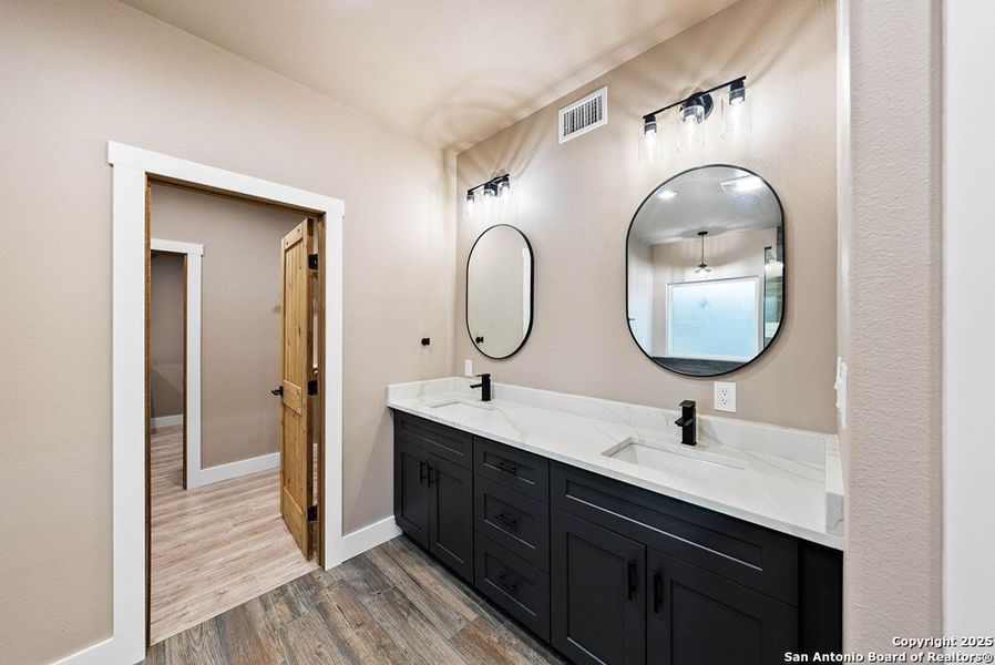 Furnished interior view inside a new home in , Kerrville (Image 6).