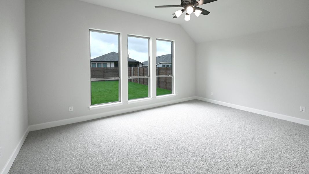 Spacious, unfurnished interior of a new home in Juniper Springs, Lockhart (Image 13).