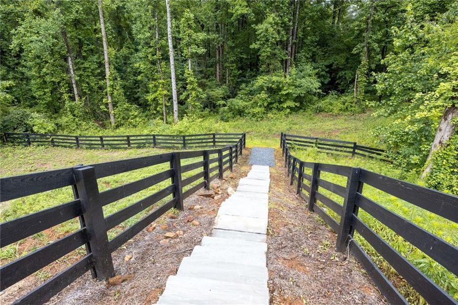 Natural landscape and outdoor views near Hillside Manor in Powder Springs (Image 58). Natural landscape and outdoor views near Hillside Manor in Powder Springs (Image 58).