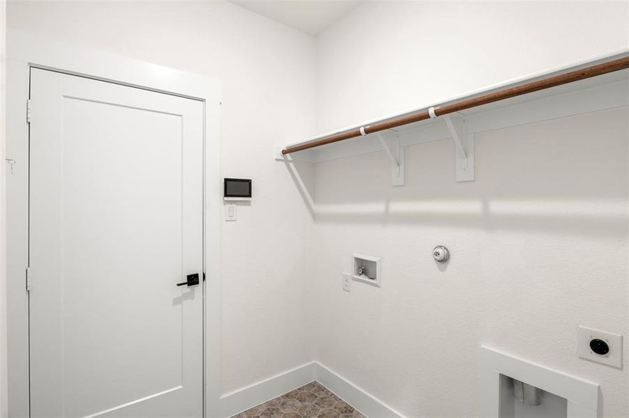 Spacious, unfurnished interior of a new home in , Italy (Image 20).