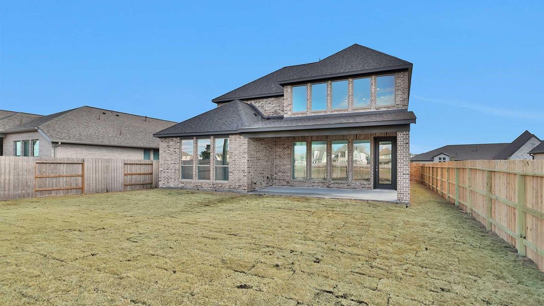 Exterior details and patio area of a home in StoneCreek Estates, Richmond (Image 3).