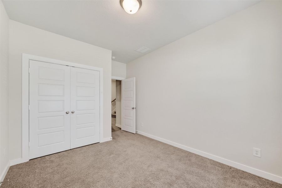 Spacious, unfurnished interior of a new home in Heights of Barbers Hill, Baytown (Image 19).
