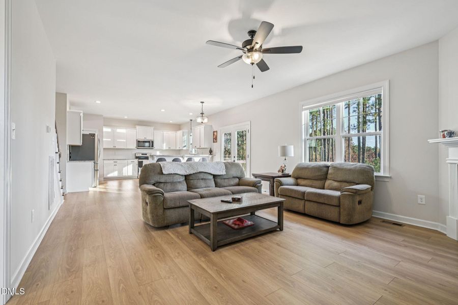 9-web-or-mls-Fescue-S1111-009