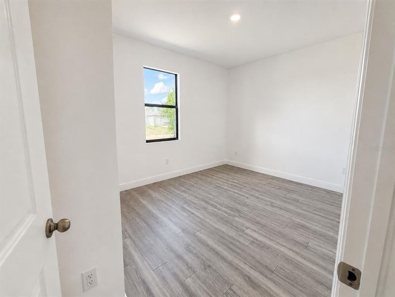 Spacious, unfurnished interior of a new home in , Labelle (Image 6).