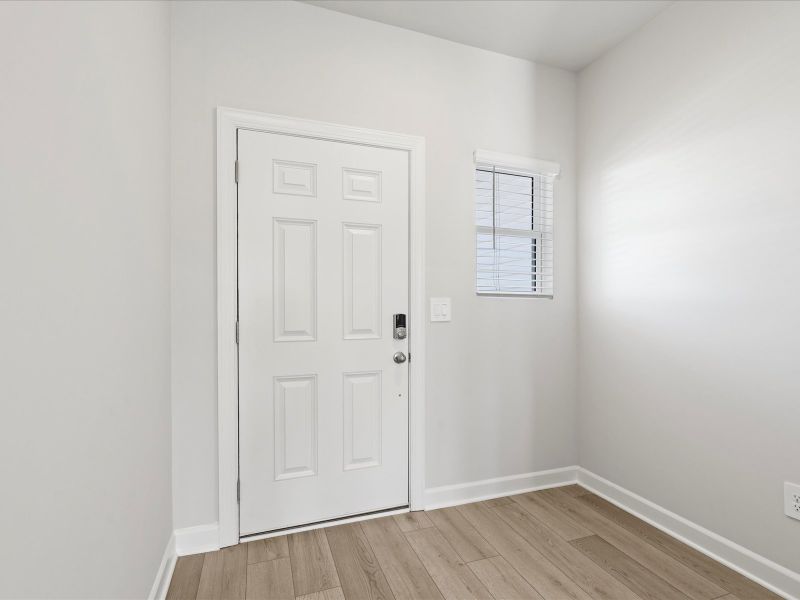 Spacious, unfurnished interior of a new home in Valentine Townes, Greer (Image 8).