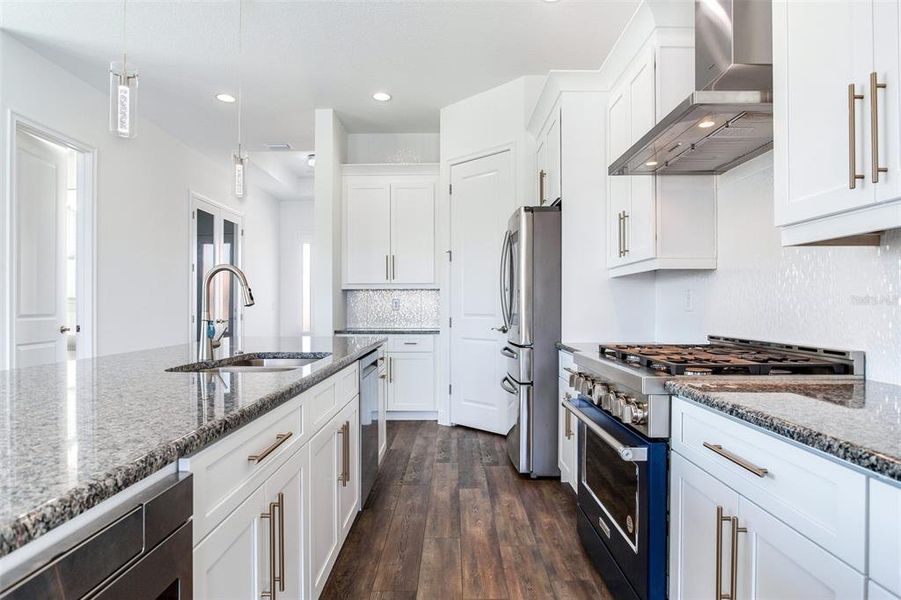 Furnished interior view inside a new home in , Treasure Island (Image 17).