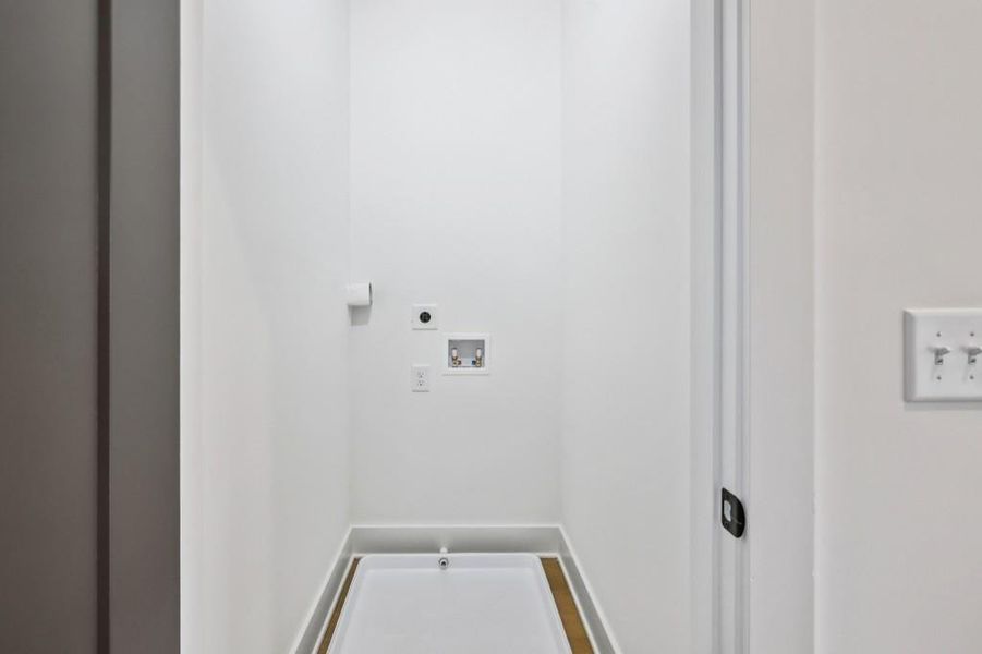 Spacious, unfurnished interior of a new home in , Atlanta (Image 23).